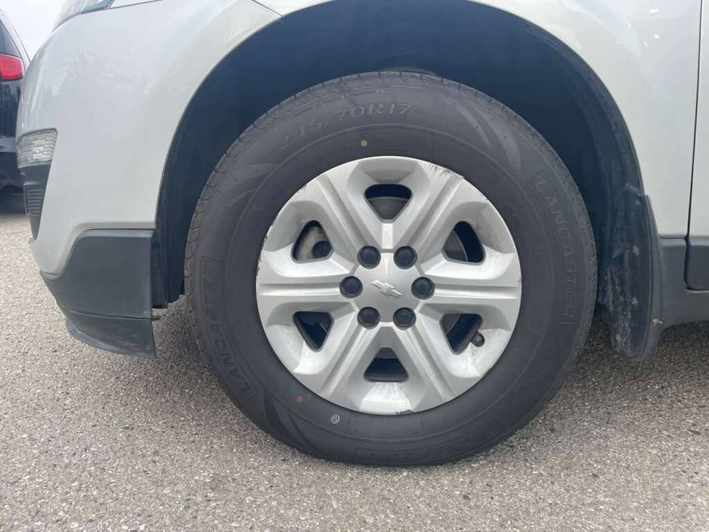 Used 2017 Chevrolet Traverse LS image 17