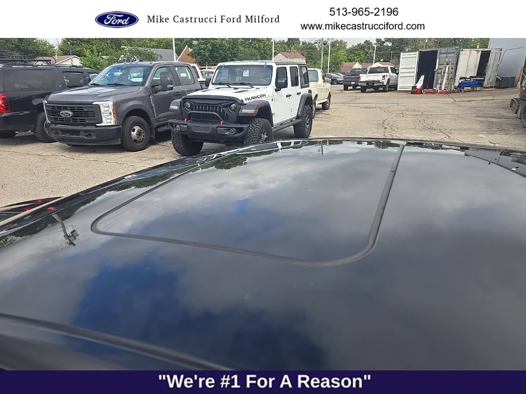 Used 2017 Ford Fusion SE w/ Fusion SE Technology Package FWD image 7