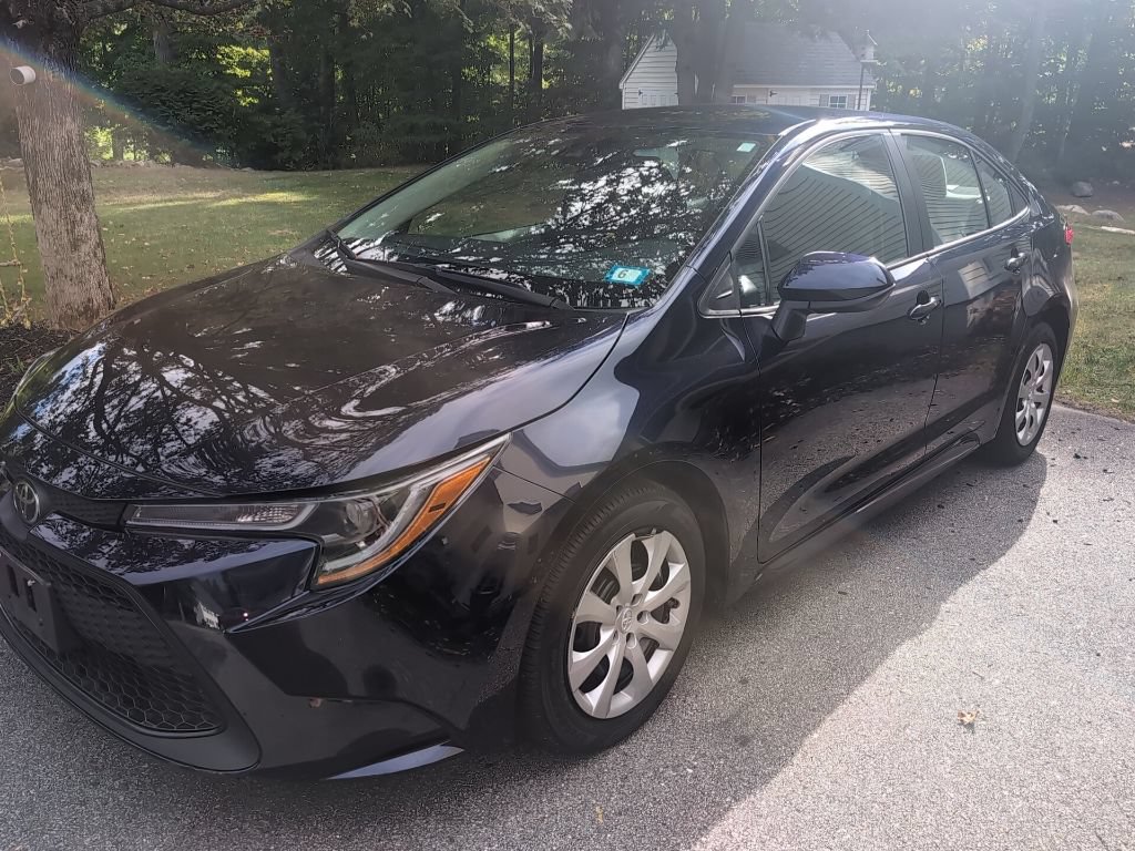 Used 2022 Toyota Corolla LE w/ Carpet Mat Package (TMS) FWD image 4