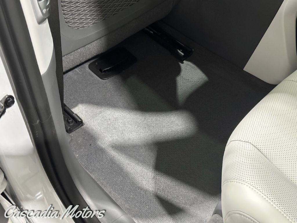 Used 2022 Hyundai Ioniq 5 Limited image 26