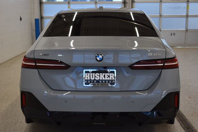 Used 2024 BMW 530i xDrive w/ M Sport Package AWD/4WD image 11