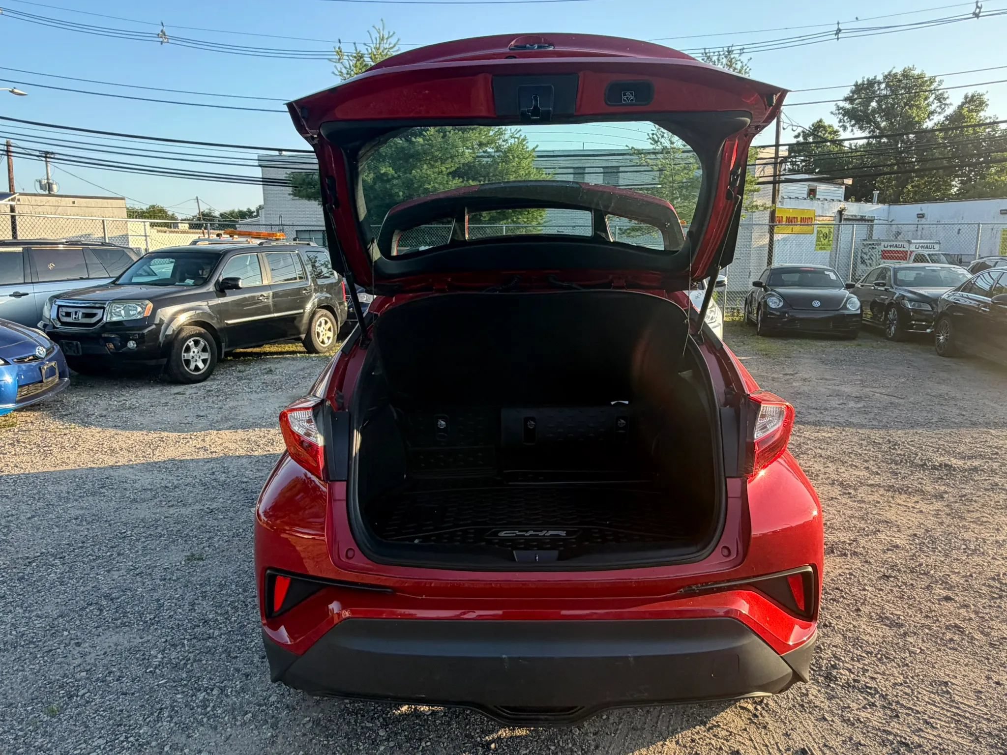 Used 2022 Toyota C-HR XLE FWD image 28
