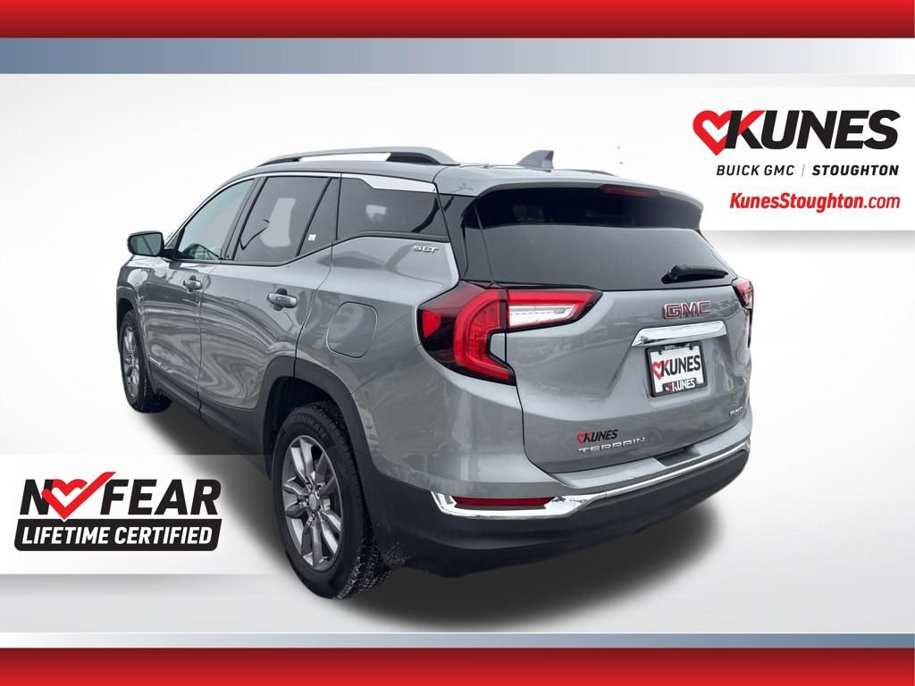 Used 2024 GMC Terrain SLT image 9