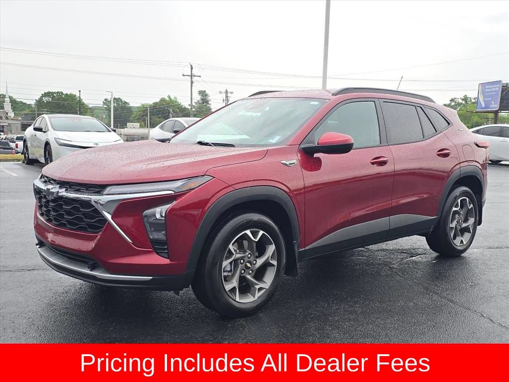 Used 2024 Chevrolet Trax LT w/ Driver Confidence Package FWD image 7