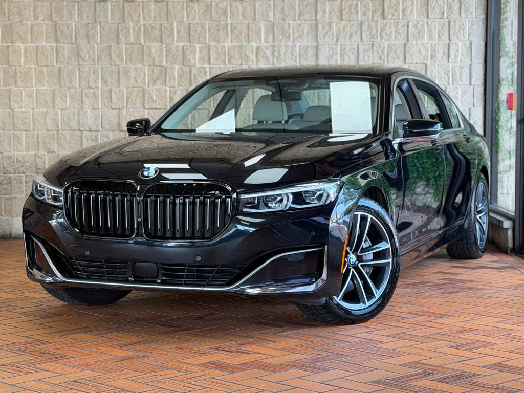 Used 2020 BMW 750i xDrive w/ Executive Package AWD/4WD image 2