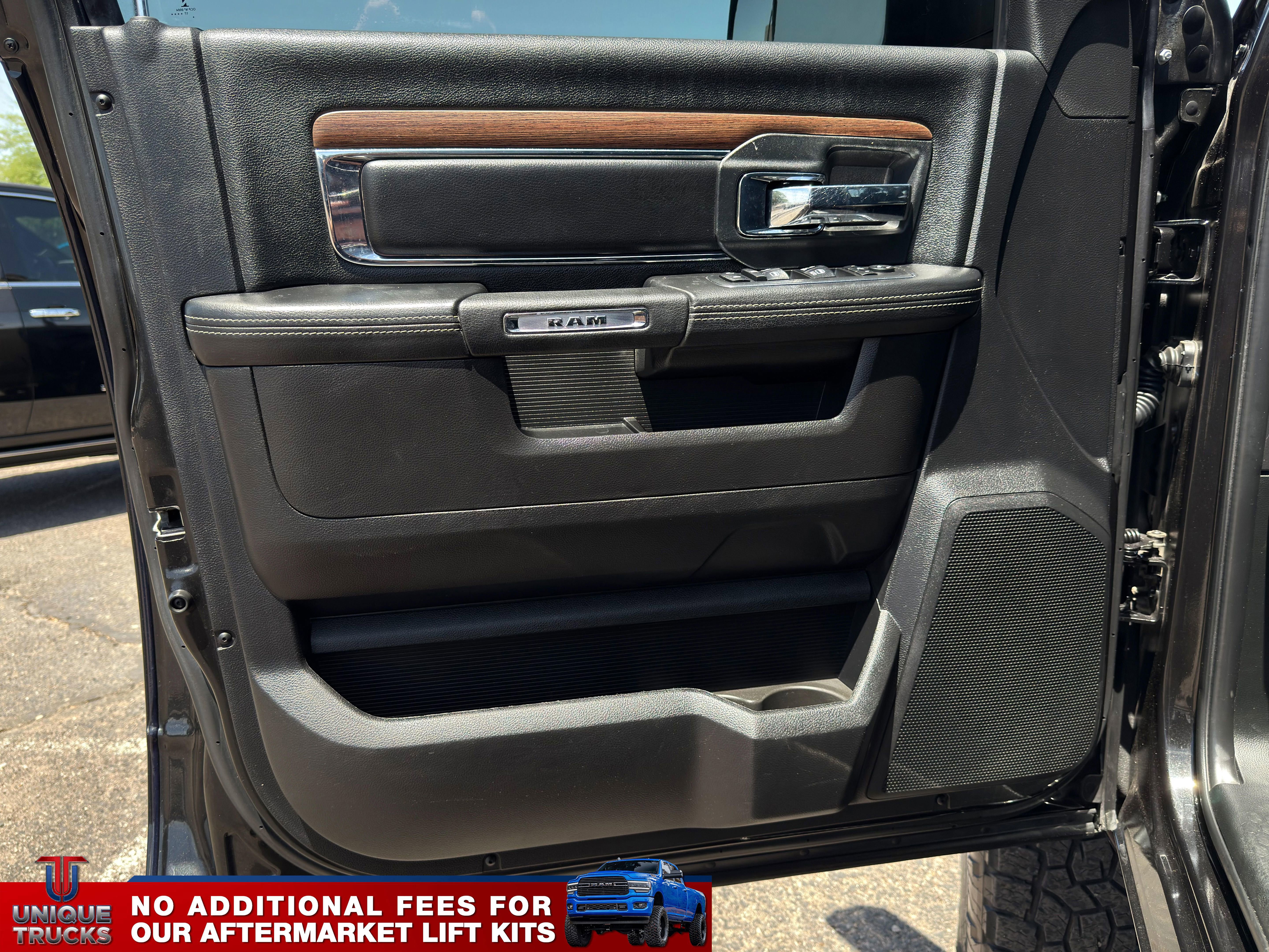 Used 2018 RAM 2500 Laramie w/ Sport Appearance Group AWD/4WD image 19