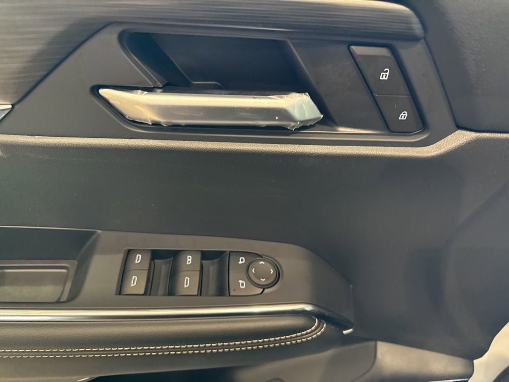 New 2025 GMC Acadia Elevation w/ Elevation Premium Package AWD/4WD image 23