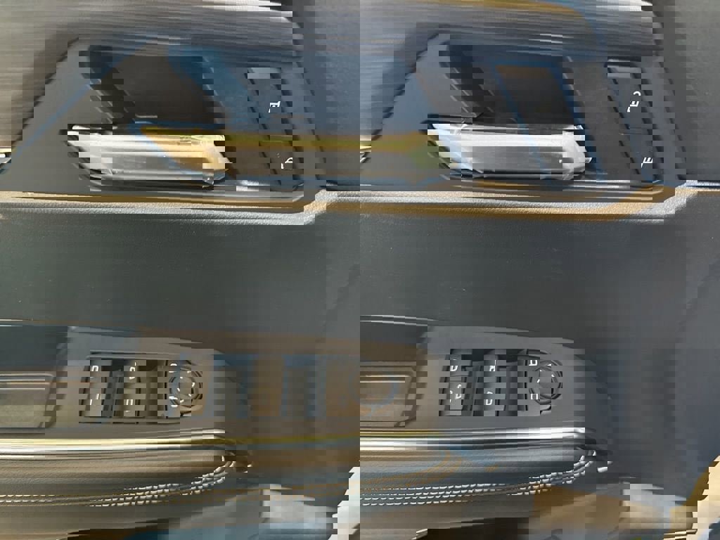 New 2025 GMC Acadia Elevation w/ Elevation Premium Package image 23