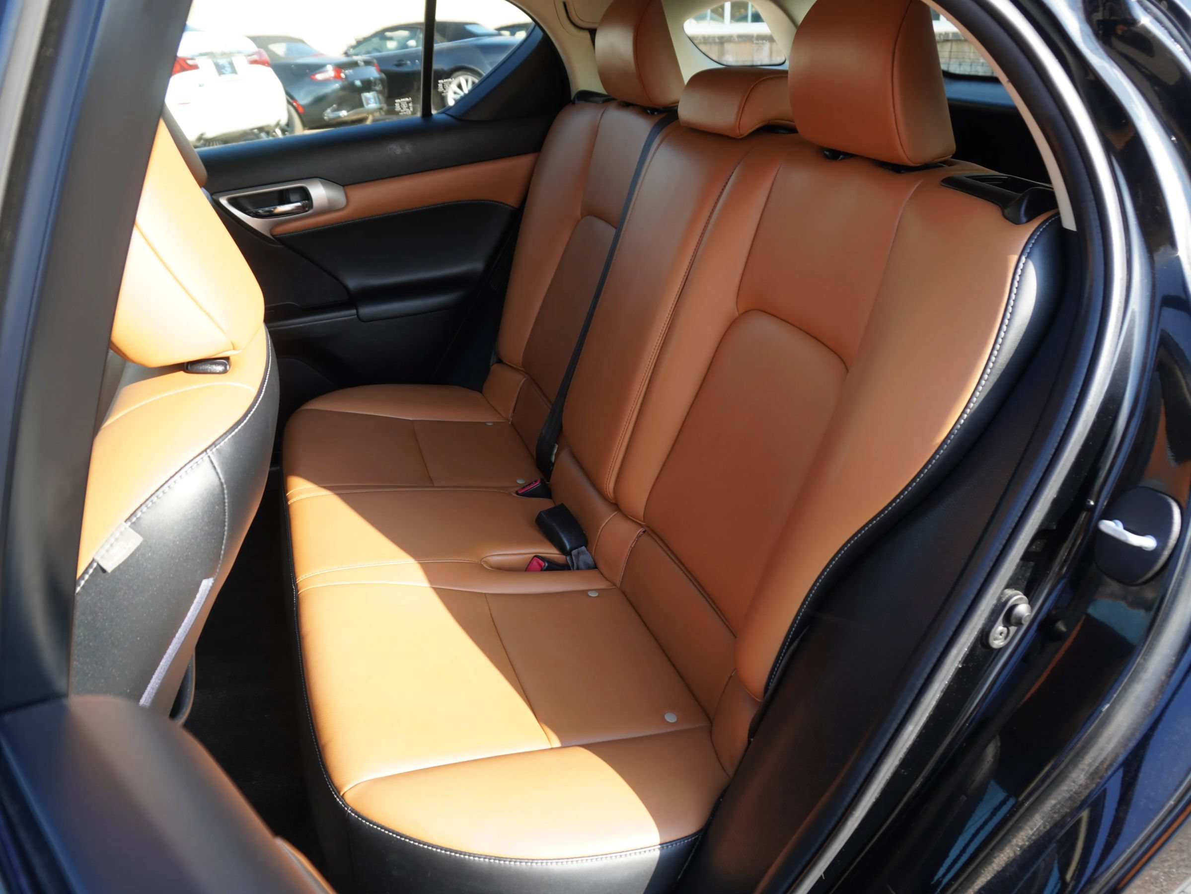 Used 2015 Lexus CT 200h w/ Navigation Package FWD image 30