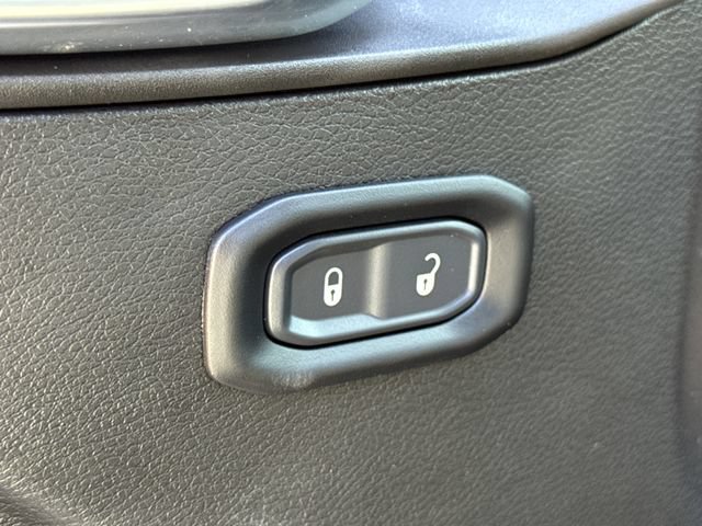 Used 2023 Jeep Gladiator Rubicon w/ LED Lighting Group AWD/4WD image 21