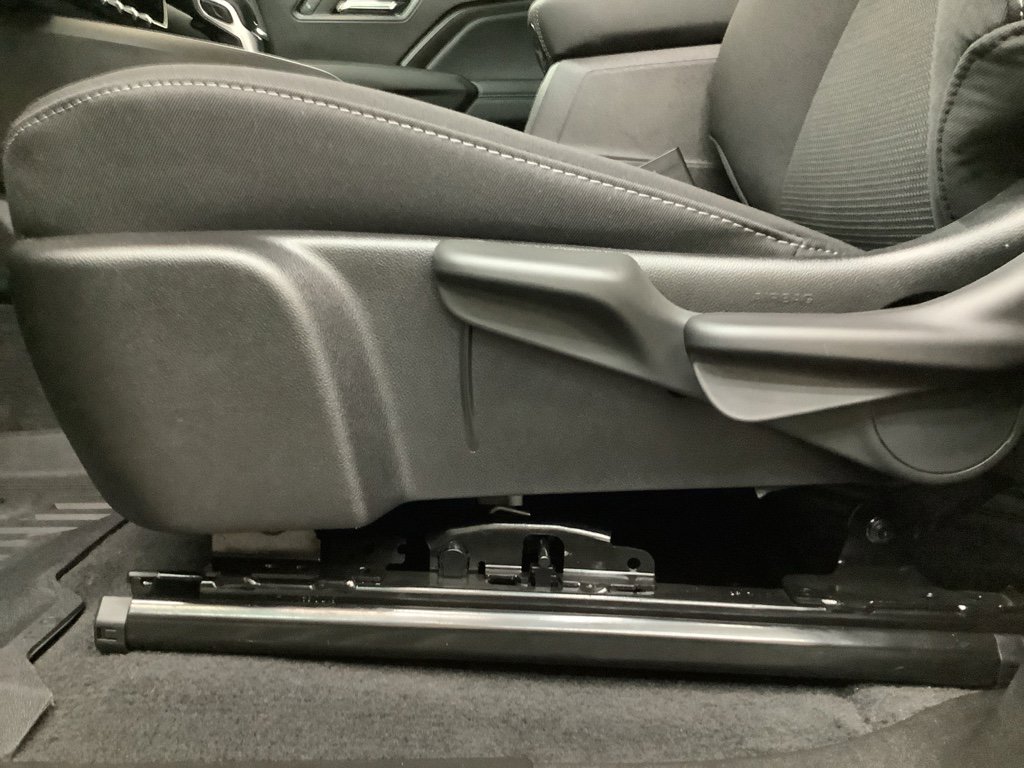 New 2026 GMC Canyon Elevation w/ Convenience Package image 15