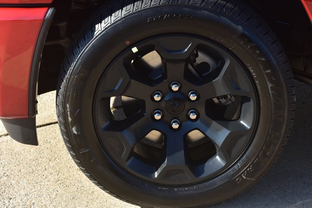 New 2027 RAM 1500 Express AWD/4WD image 10