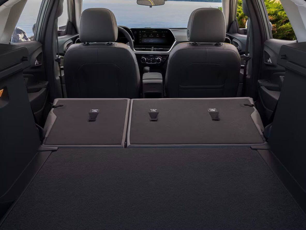 New 2026 Chevrolet Trax RS w/ Driver Confidence Package FWD image 7