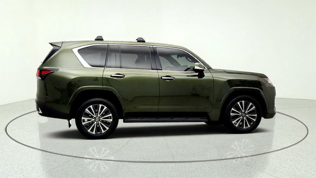 Used 2023 Lexus LX 600 4WD w/ Interior Upgrade Package image 4