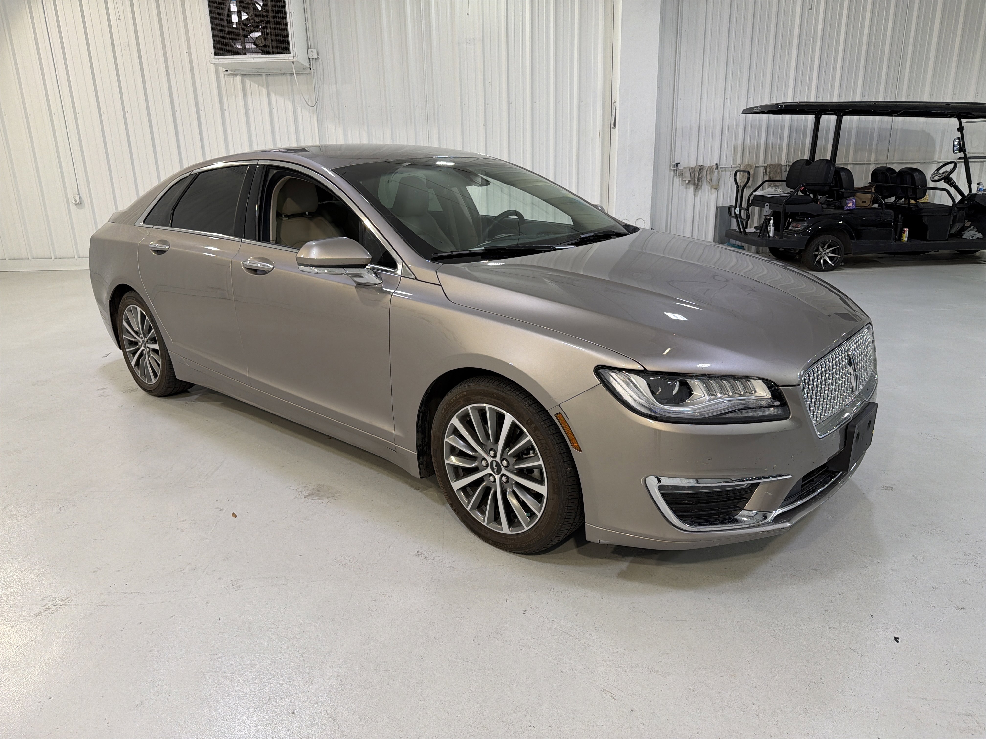 Used 2020 Lincoln MKZ w/ Convenience Package FWD image 7