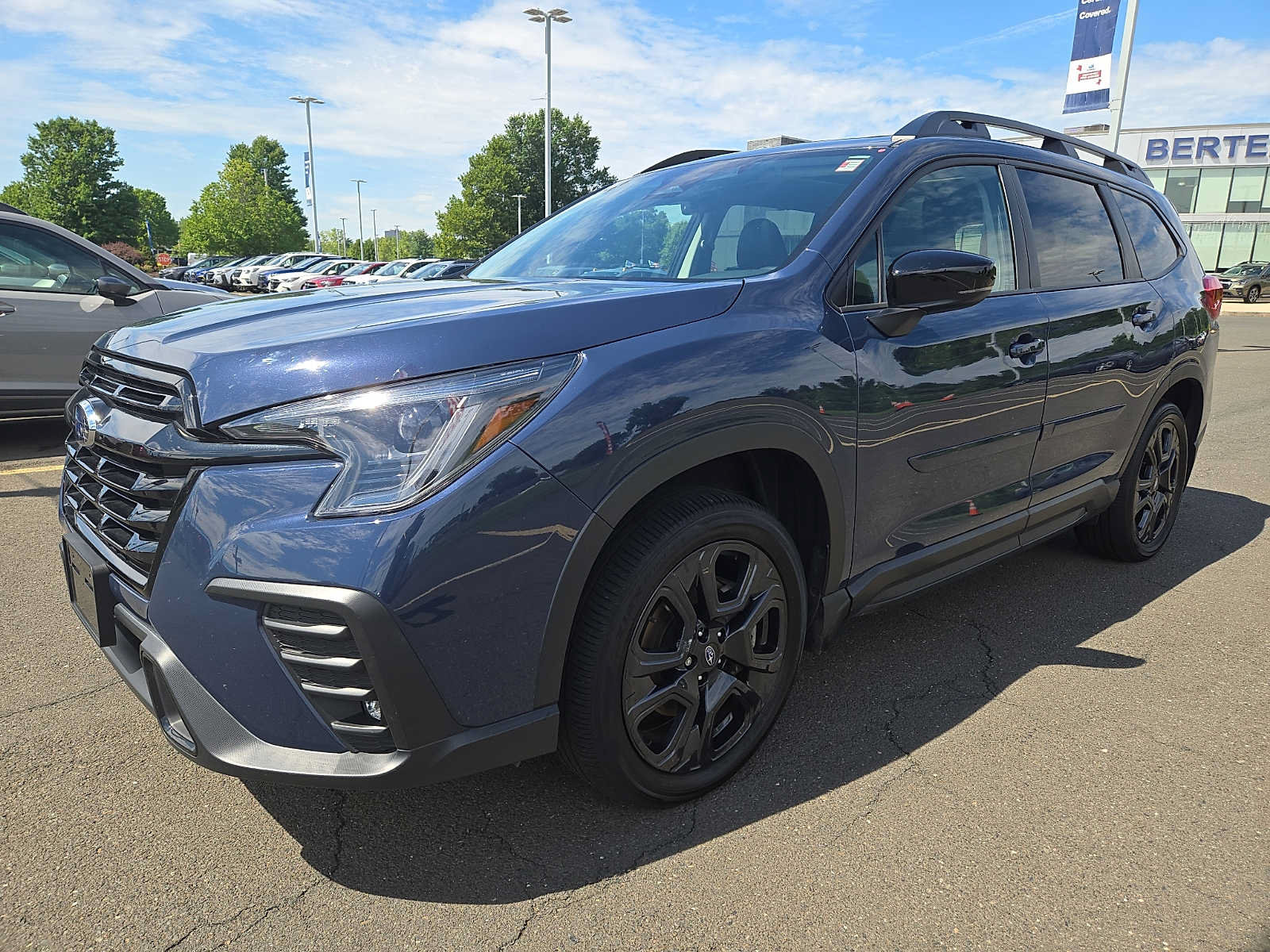 Used 2024 Subaru Ascent Onyx Edition AWD/4WD image 3