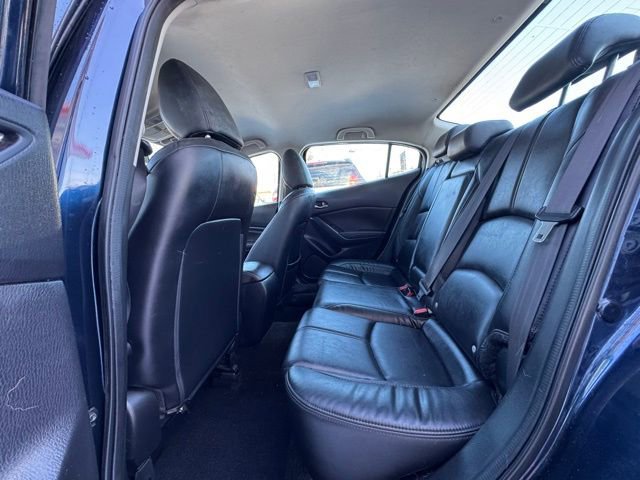 Used 2018 MAZDA MAZDA3 Touring FWD image 14
