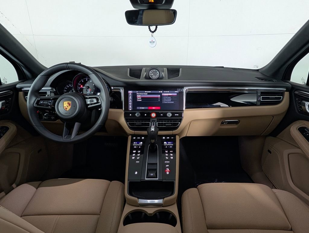 New 2026 Porsche Macan AWD/4WD image 20