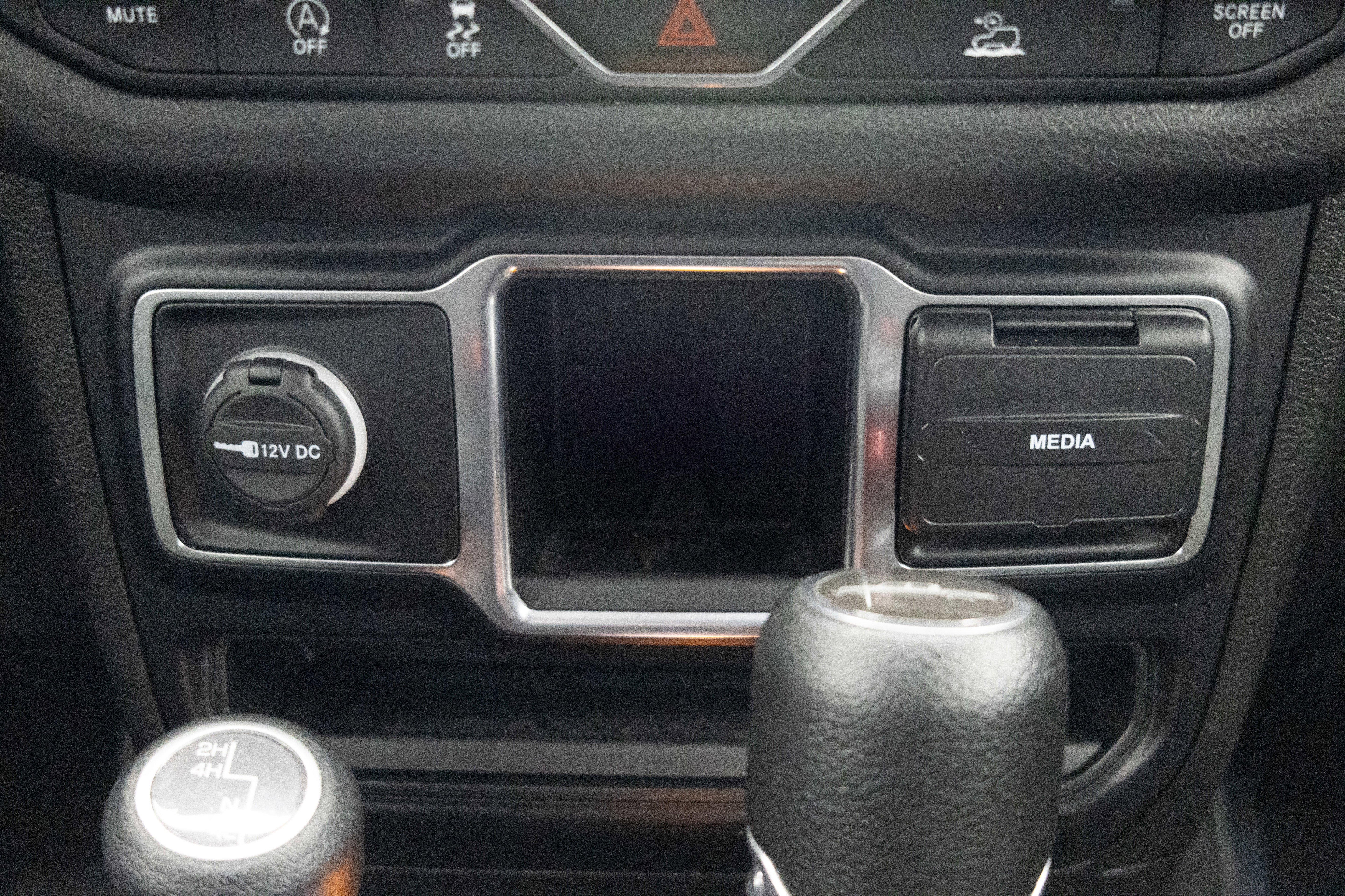 Used 2024 Jeep Gladiator Sport image 30