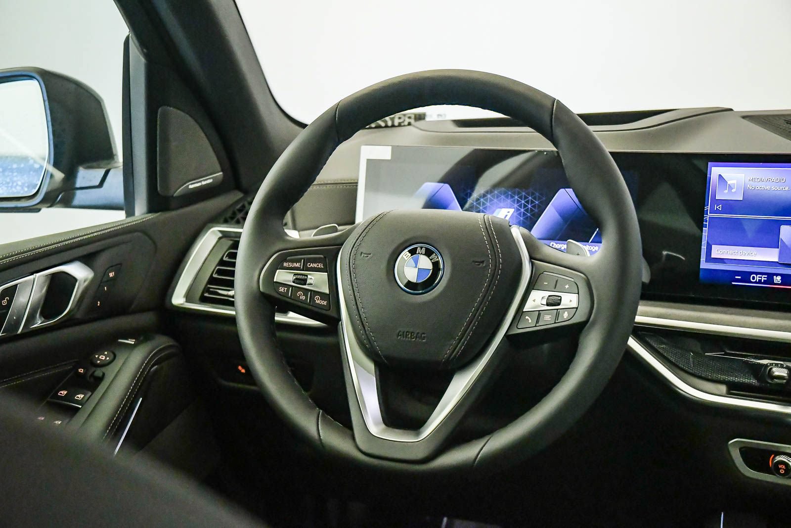 New 2026 BMW X5 xDrive50e AWD/4WD image 12