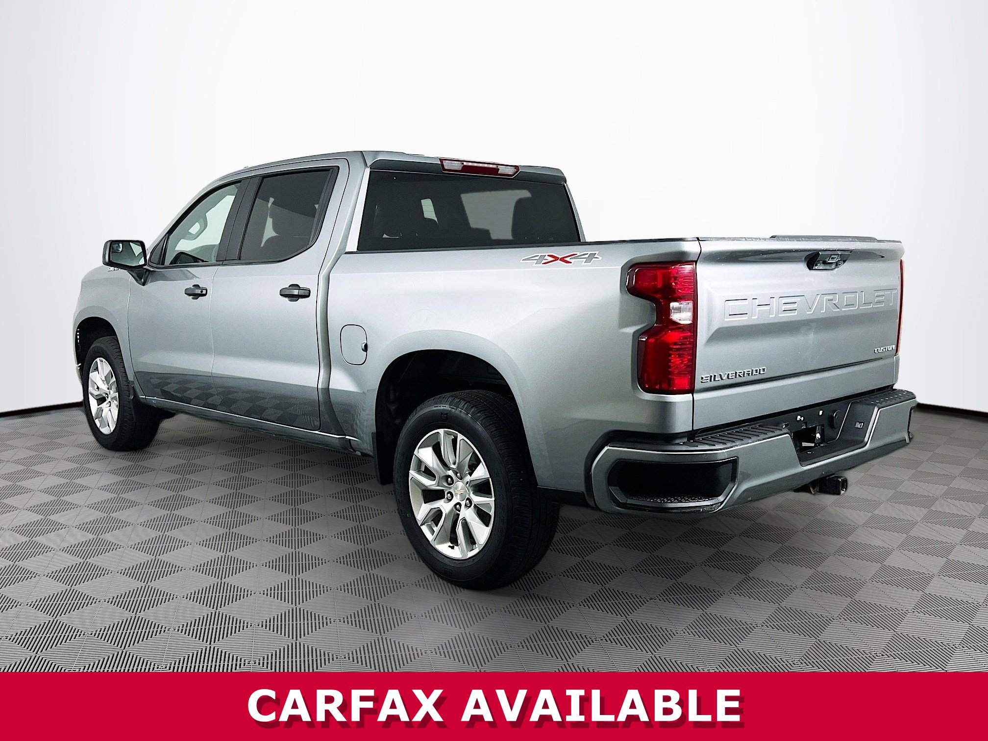 Used 2023 Chevrolet Silverado 1500 Custom image 26