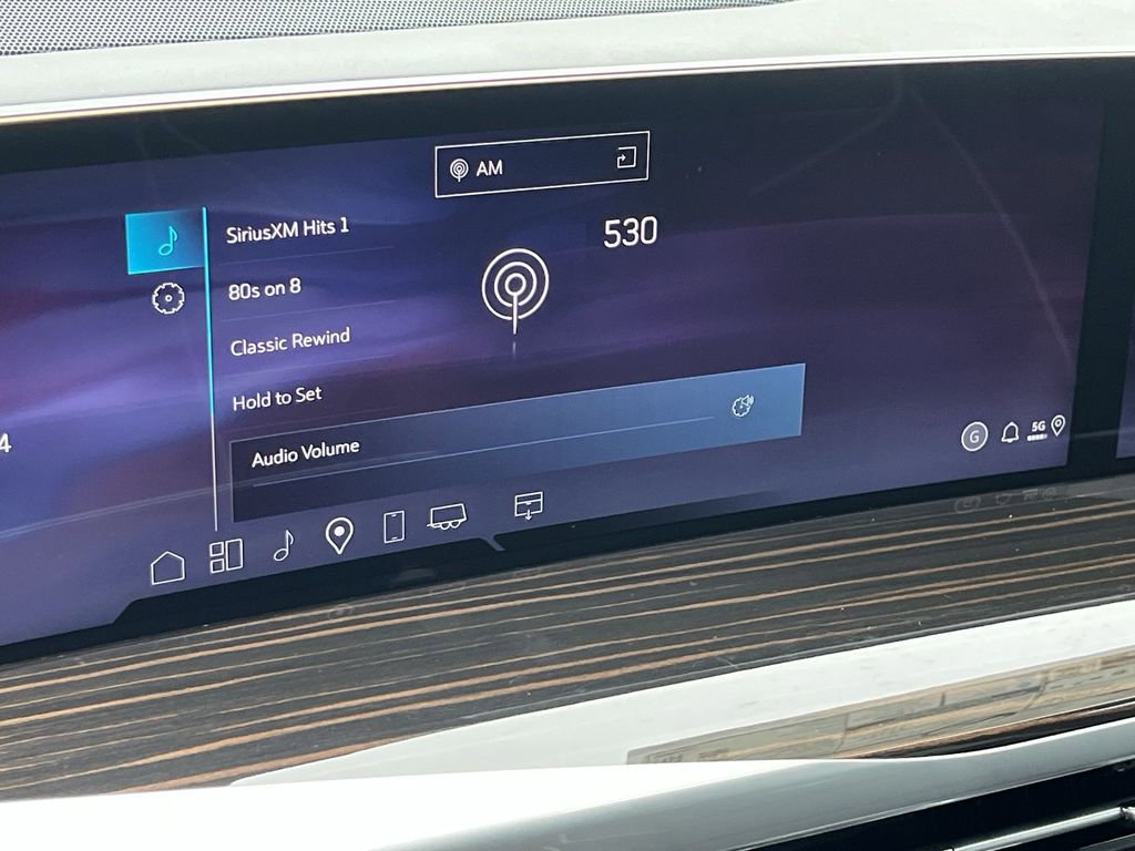 New 2026 Cadillac Escalade Luxury image 5