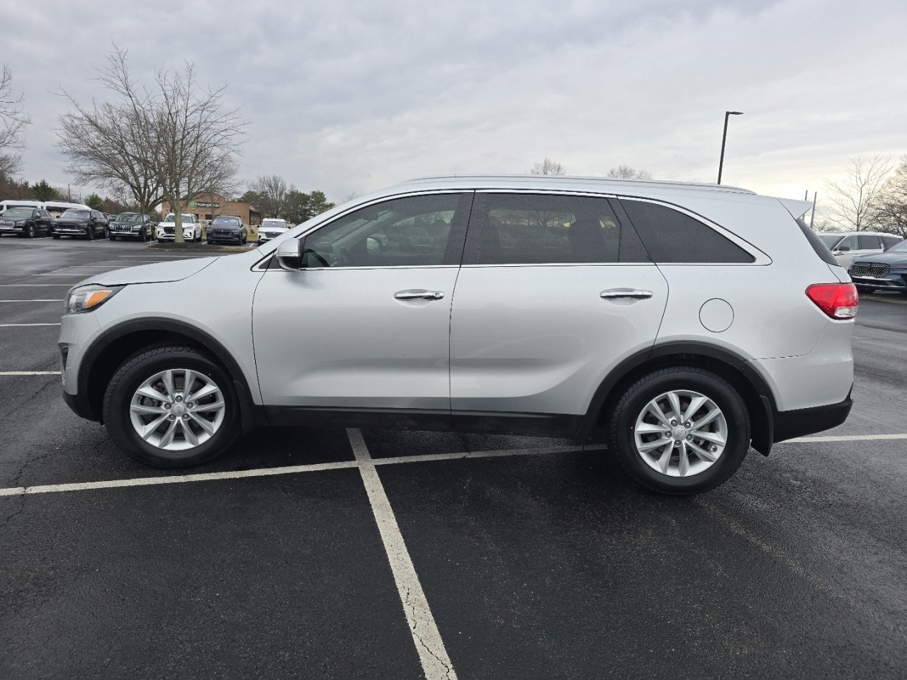Used 2017 Kia Sorento 2.4L LX w/ LX Convenience Package image 13