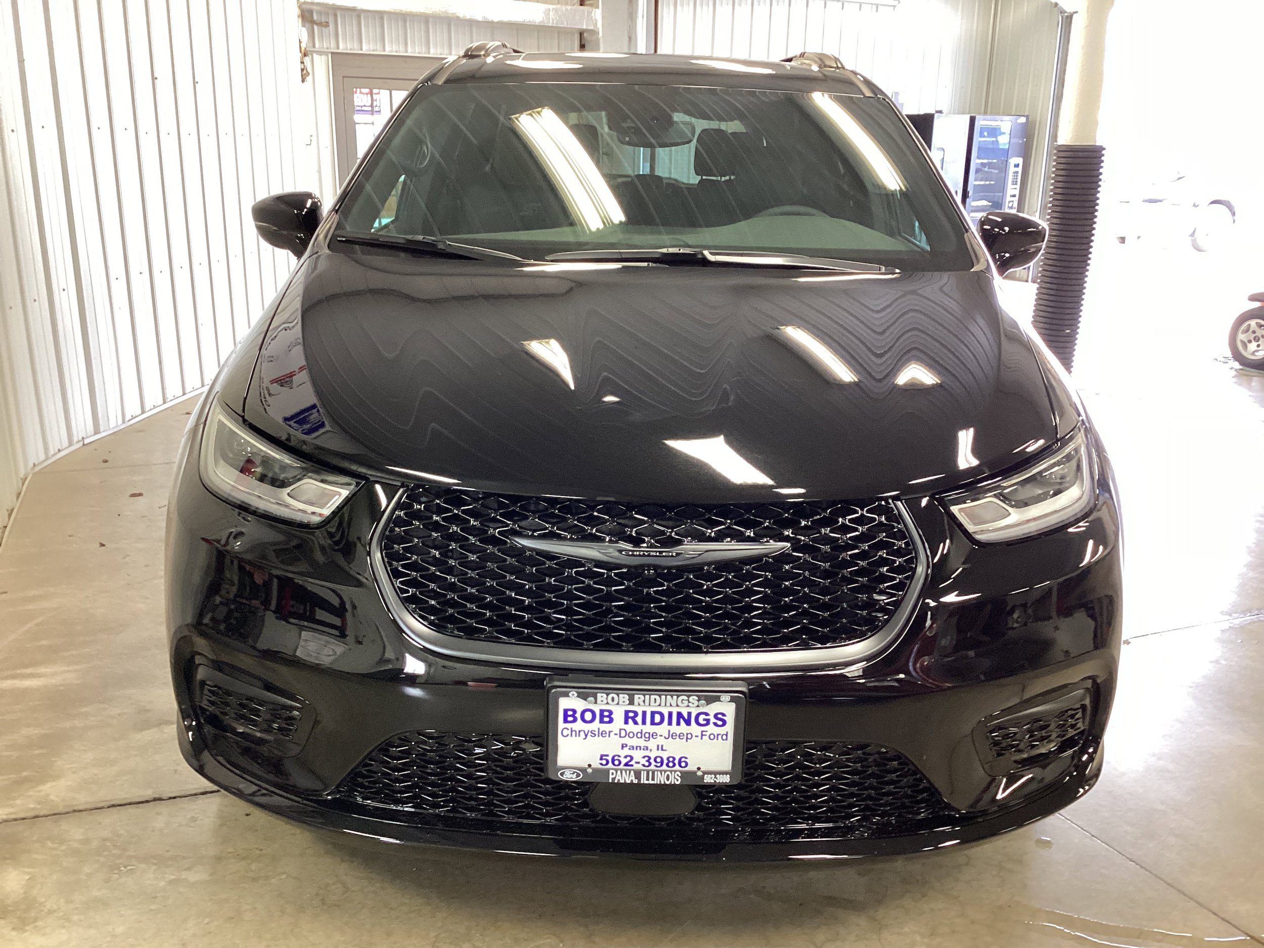 New 2026 Chrysler Pacifica Select w/ S Appearance Package AWD/4WD image 9