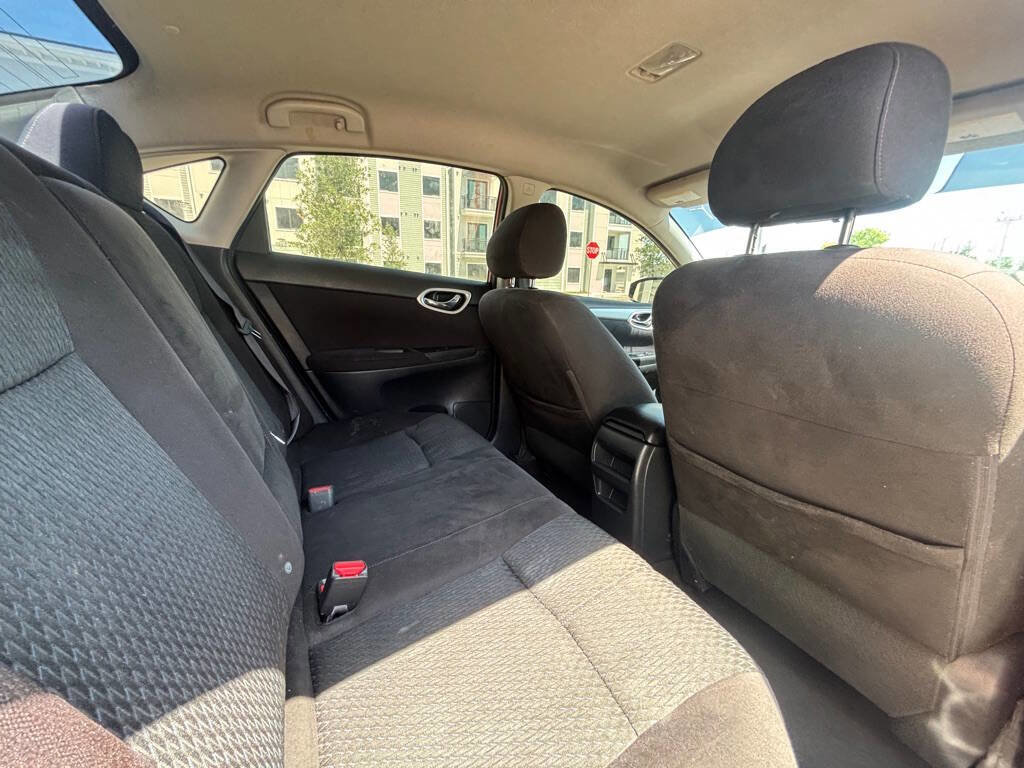 Used 2014 Nissan Sentra SR w/ SR Driver Package image 16