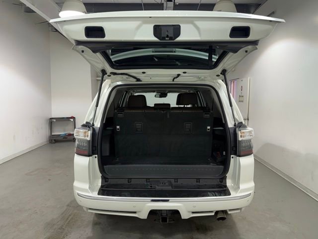Used 2023 Toyota 4Runner Limited AWD/4WD image 8