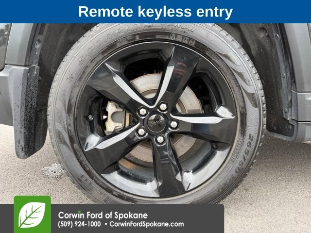 Used 2024 Jeep Grand Cherokee L Limited w/ Luxury Tech Group II AWD/4WD image 9