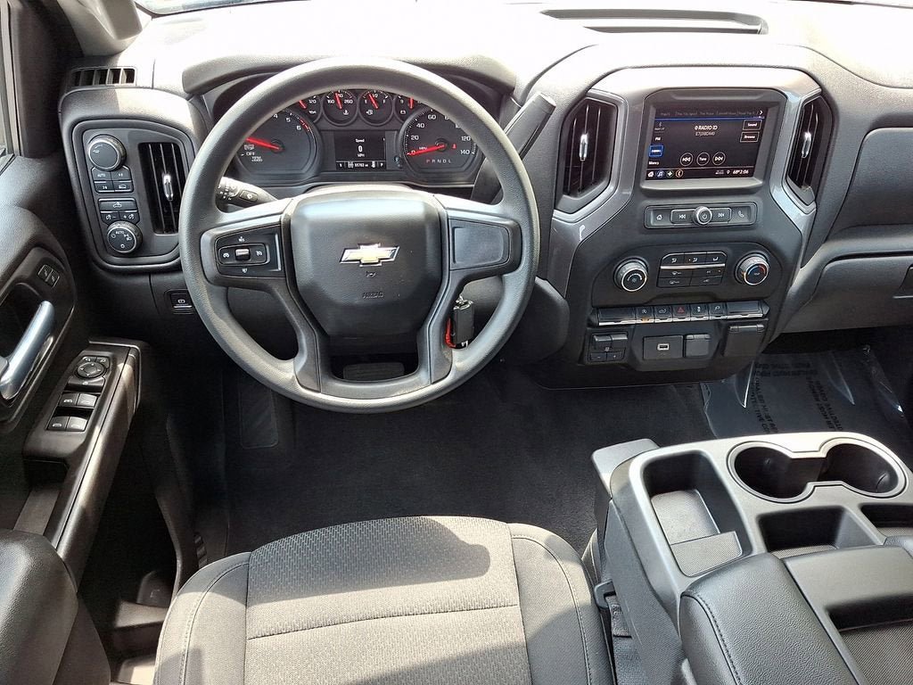 Certified 2020 Chevrolet Silverado 1500 Custom w/ Custom Value Package AWD/4WD image 12