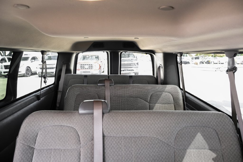 Used 2021 Chevrolet Express 3500 LS w/ Chrome Appearance Package RWD image 46