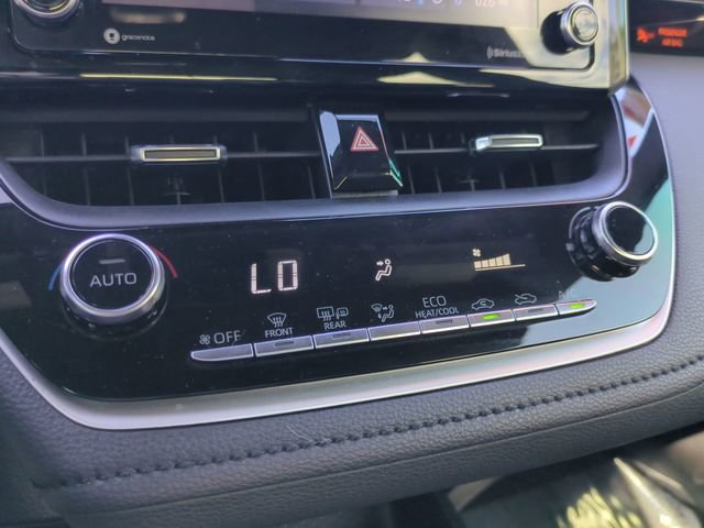Used 2021 Toyota Corolla SE image 25