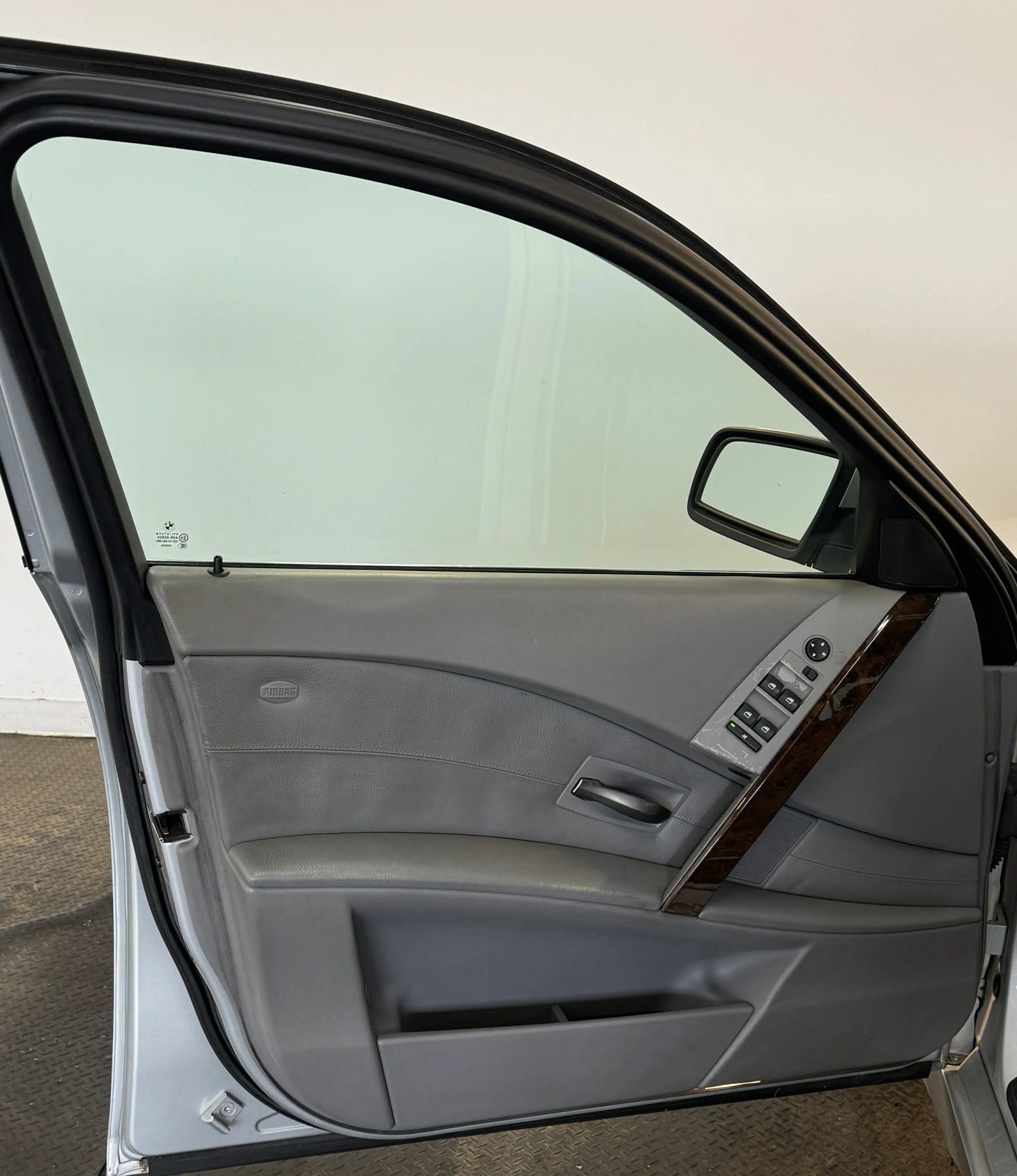 Used 2006 BMW 530xi Wagon image 13