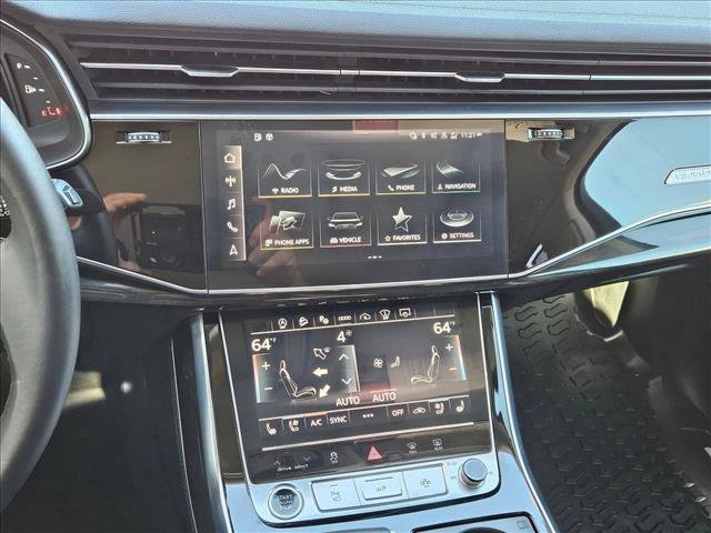 Used 2023 Audi Q7 3.0T Prestige w/ Prestige Package image 12