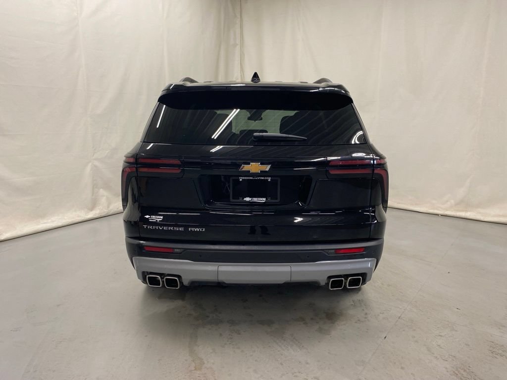 Used 2026 Chevrolet Traverse LT AWD/4WD image 7