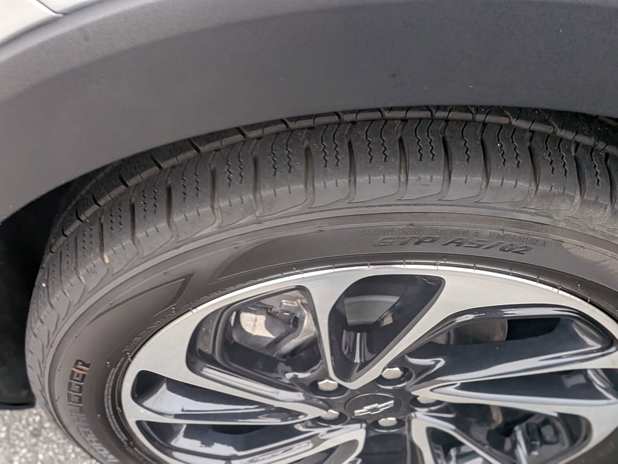 Used 2022 Chevrolet Bolt EUV Premier image 13