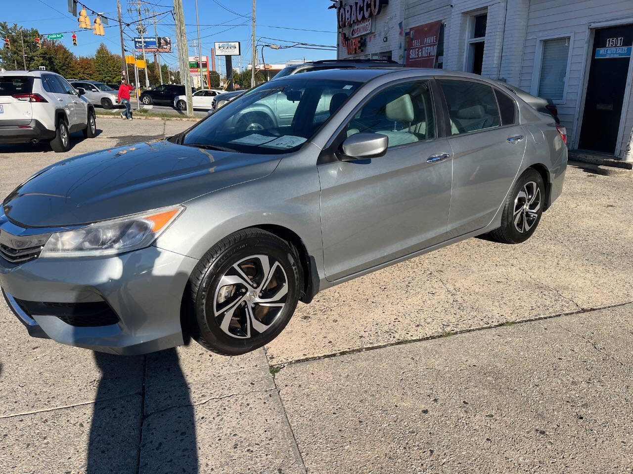 Used 2016 Honda Accord LX image 3