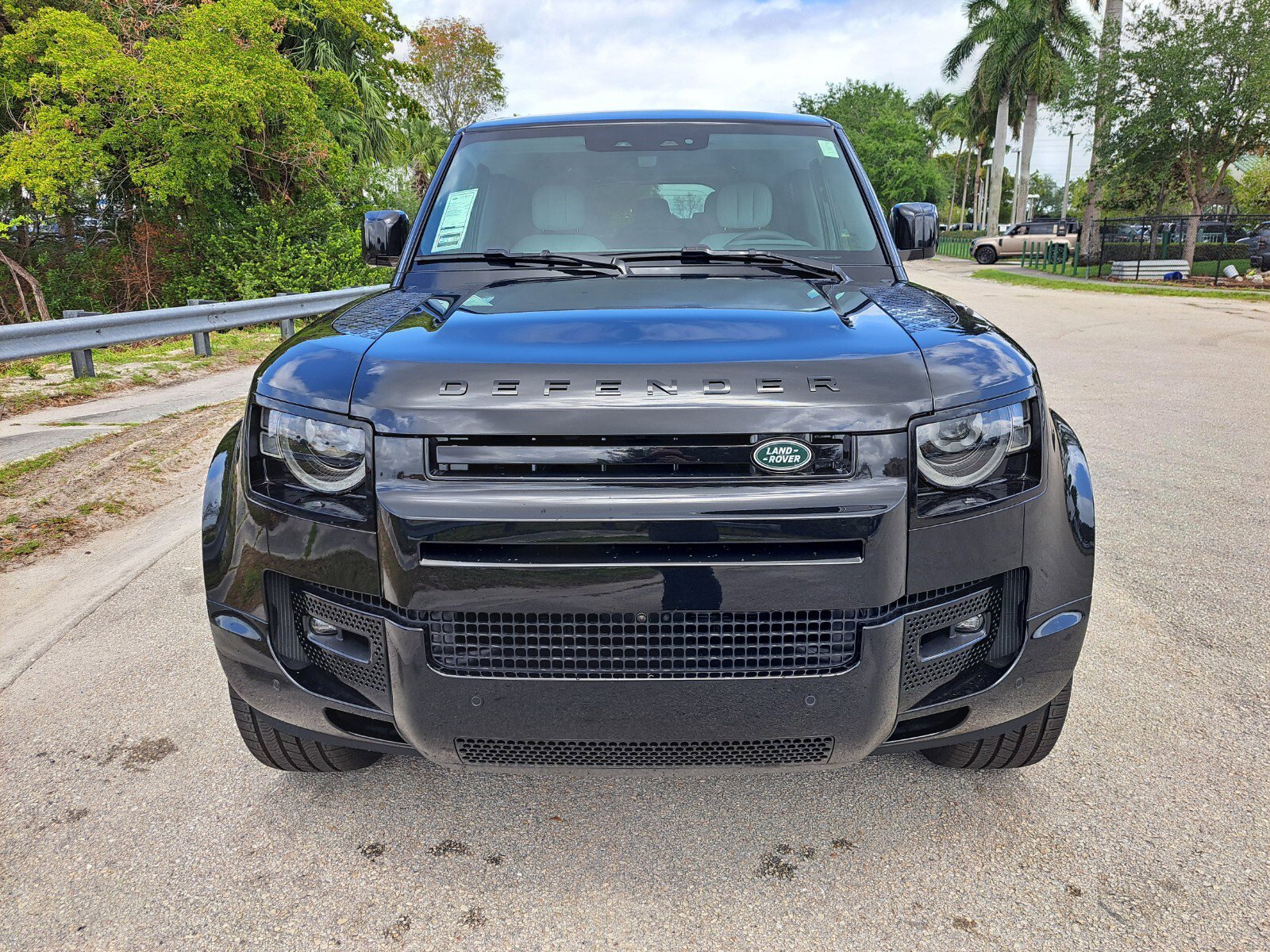 New 2025 Land Rover Defender 130 V8 image 7