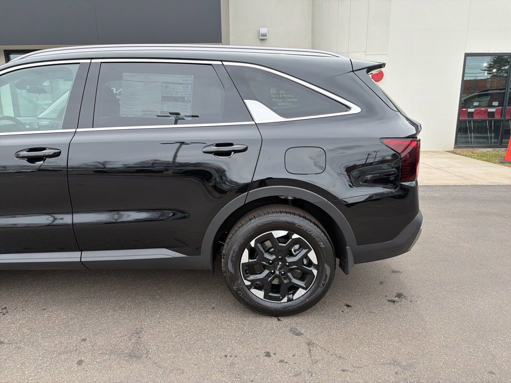New 2026 Kia Sorento S image 9