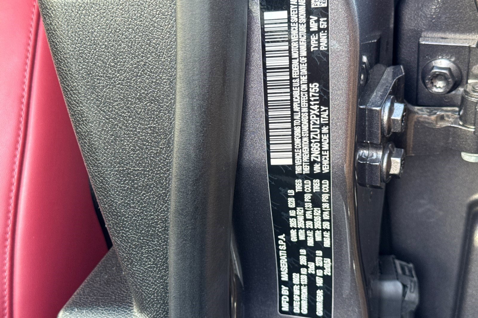 Used 2023 Maserati Levante Trofeo image 19