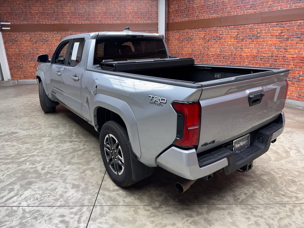 Used 2025 Toyota Tacoma TRD Sport AWD/4WD video 2