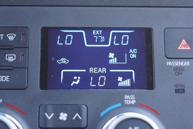 Used 2020 Toyota Sienna LE image 30