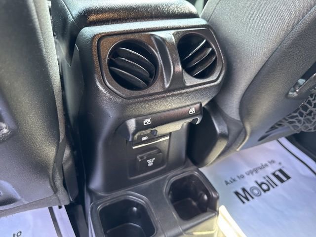 Used 2024 Jeep Wrangler Unlimited Rubicon image 25