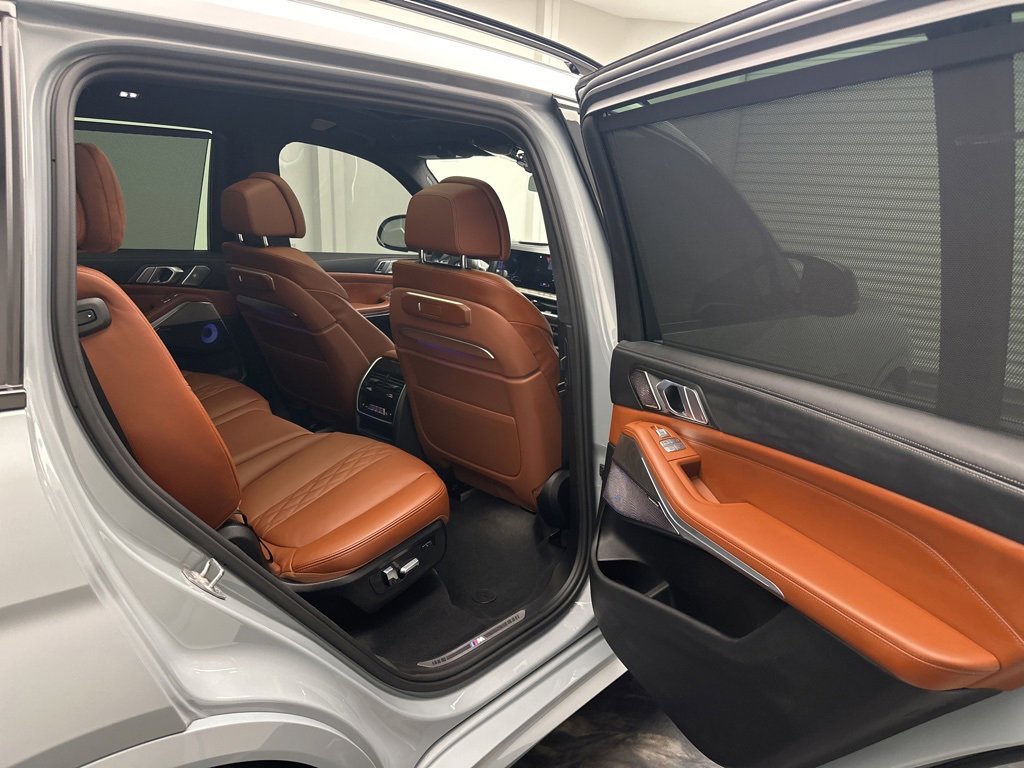 Used 2023 BMW X7 M60i w/ Executive Package image 7