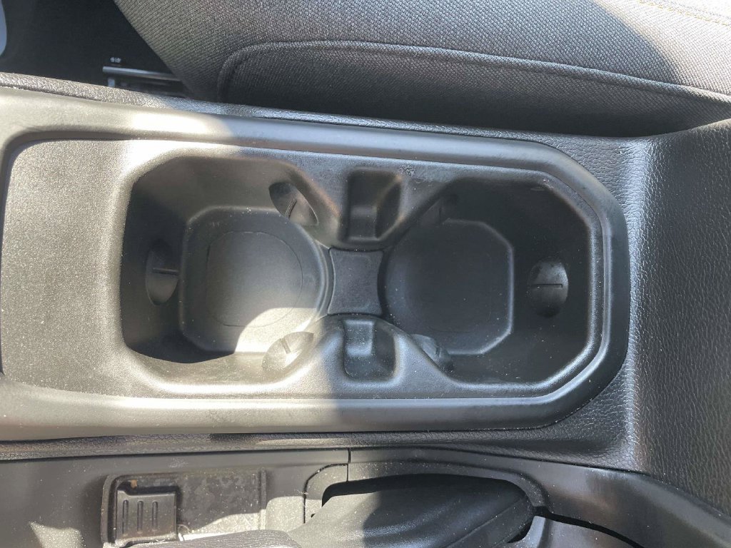 Used 2025 Jeep Wrangler Sport AWD/4WD image 18