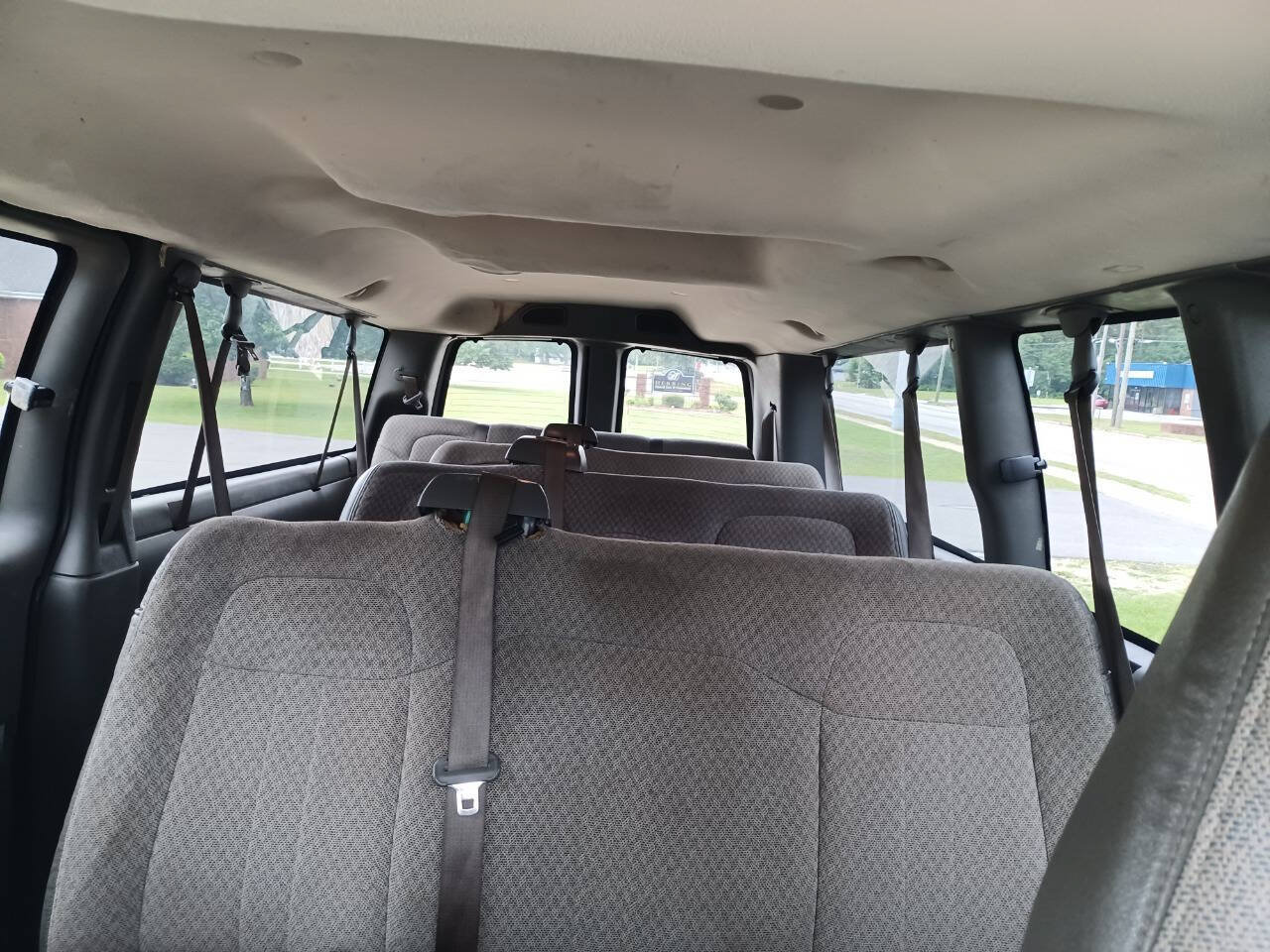 Used 2008 Chevrolet Express 3500 Extended Passenger w/ LT Preferred Equipment Group RWD image 6