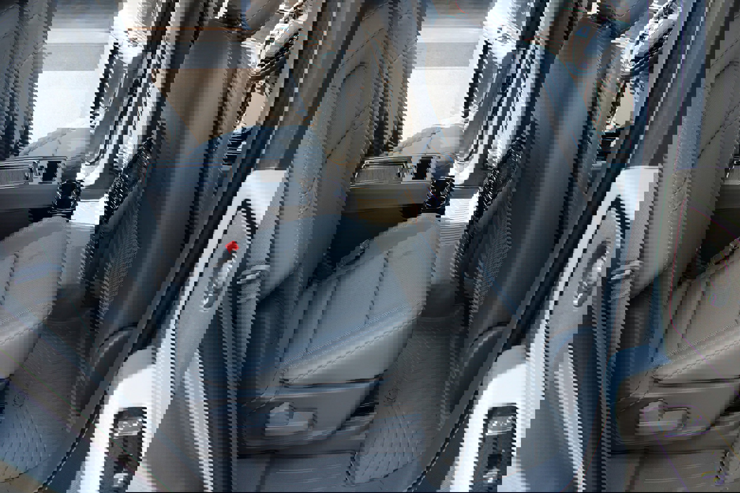 Used 2021 Lincoln Aviator Reserve w/ Equipment Group 201A image 14