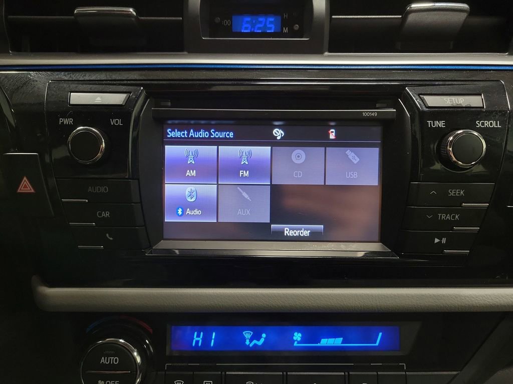 Used 2014 Toyota Corolla LE image 18
